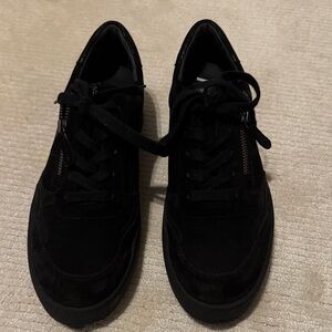 Paul Green Classic Black Lace-Up Sneakers